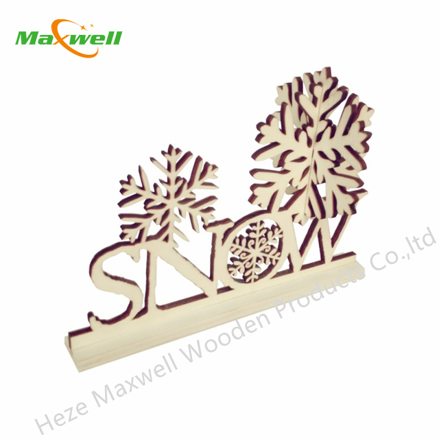 Wood table top décor -3D snow