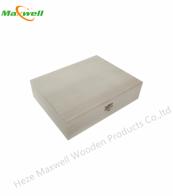 WOOD CIGAR BOX