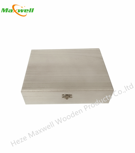 WOOD CIGAR BOX