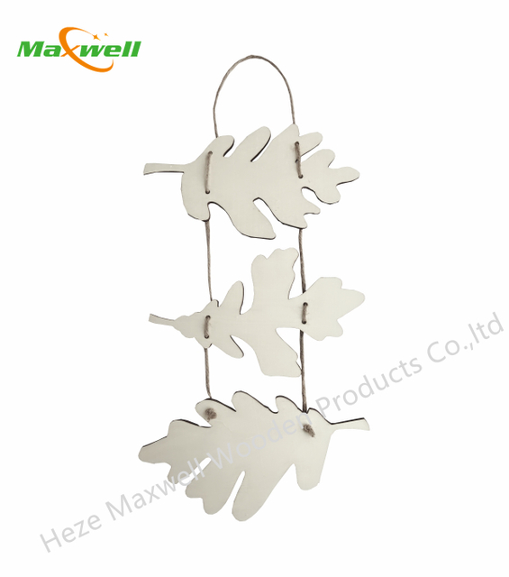 FALL WOOD HANGING 3 LEAVES