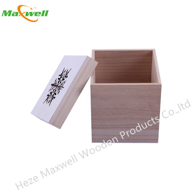 WOOD BOX LASER SNOWFLAKE