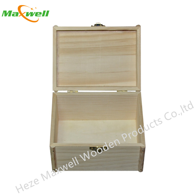 BOX MED CHEST NAIL HEADS